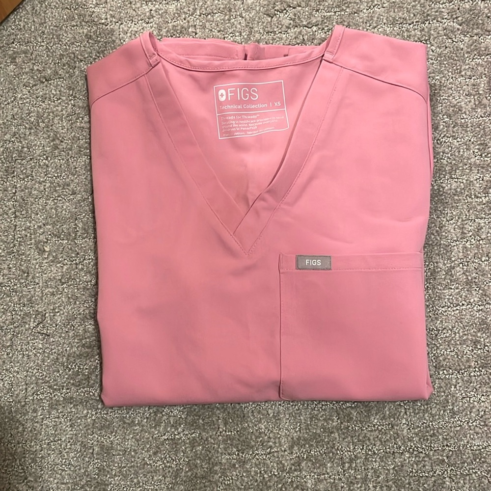 Figs One pocket top size XS pink